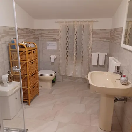 Su Patthiu Apartman *